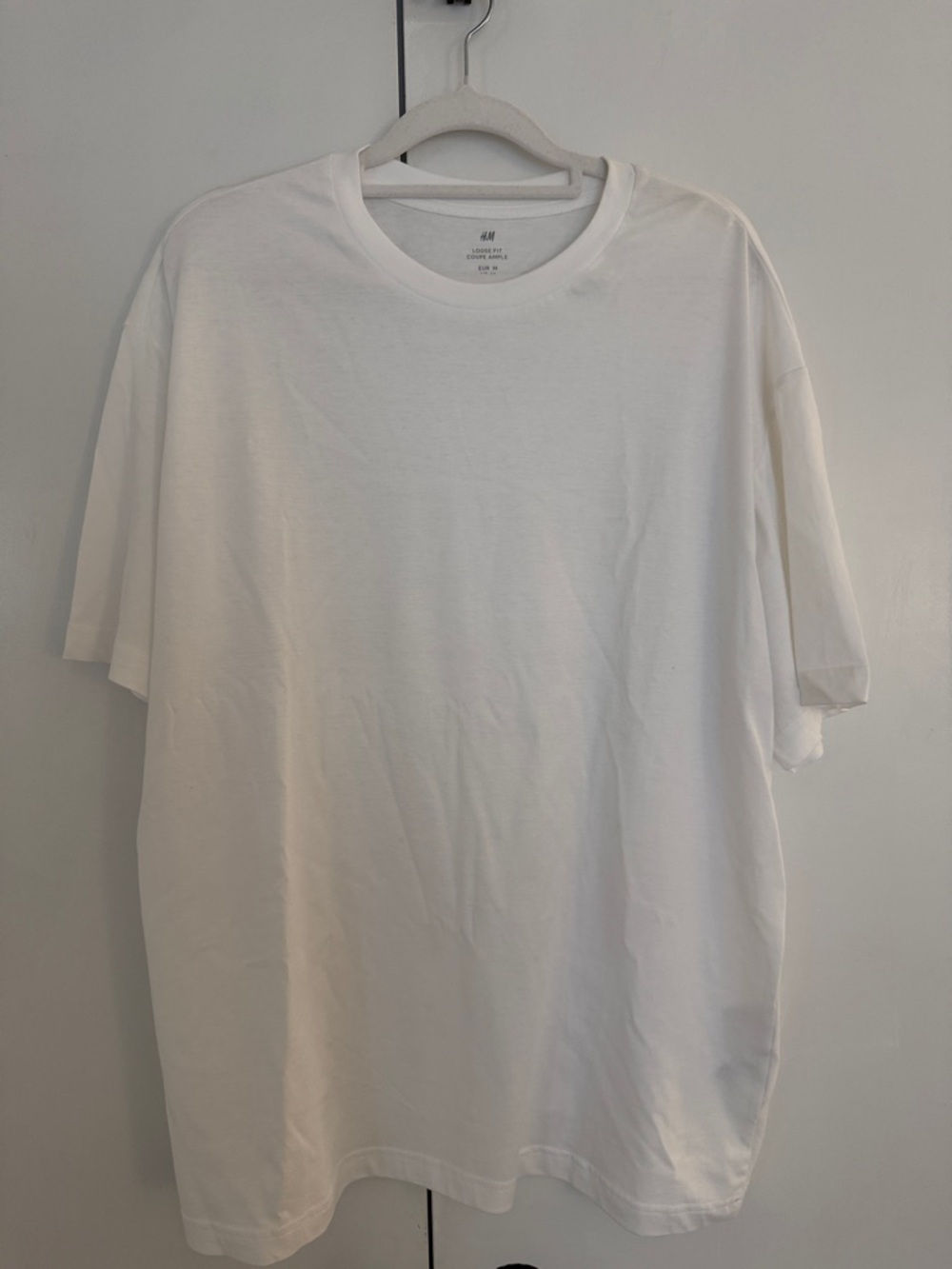 NWOT - H&M Men's Loose Fit White Short Sleeve Crew T-Shirt - Medium